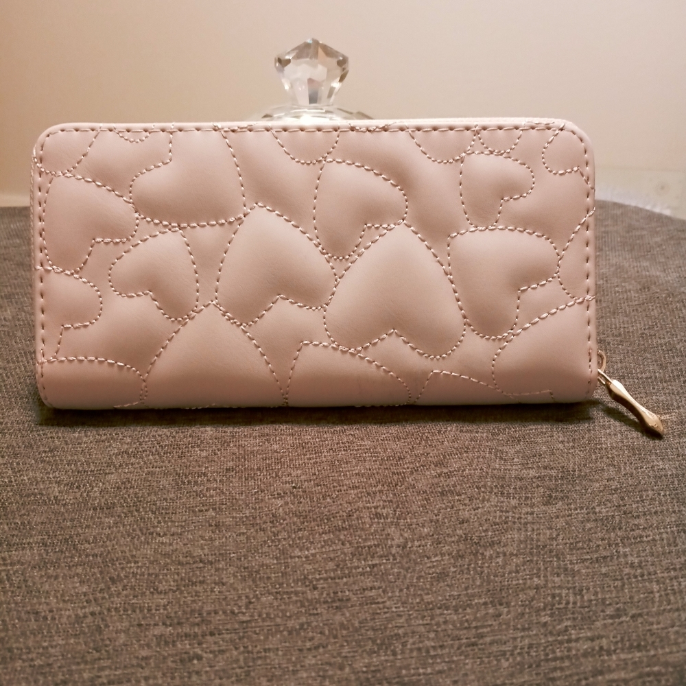 Wallets - Picture 2 of 4